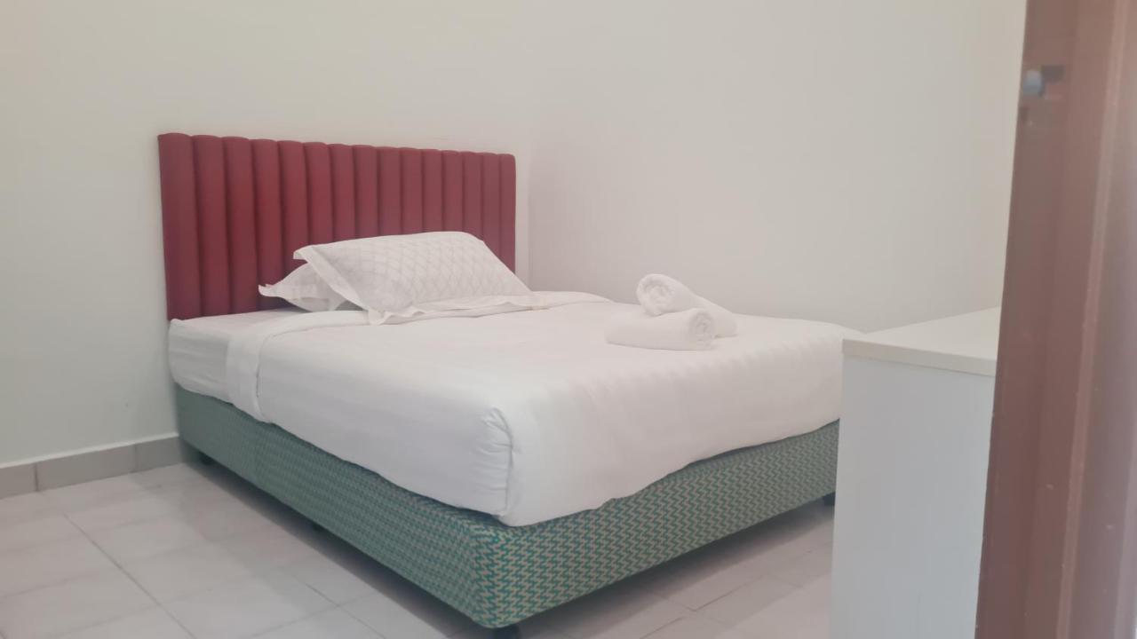 Anjung Klia House 31 With Neflix Villa Banting  Kültér fotó